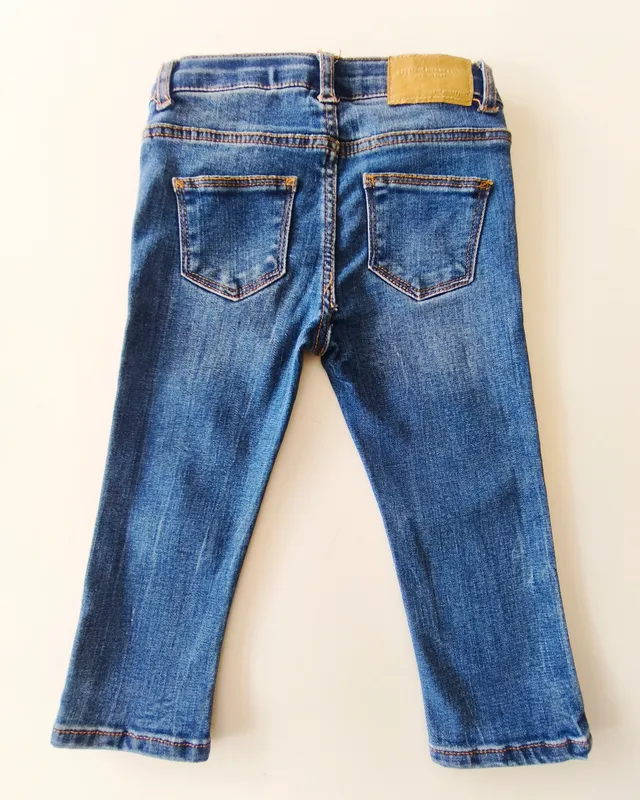 Jean. zara. talle 12 - 18 meses.