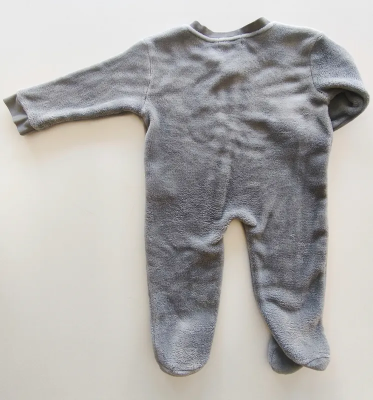 Pijama enterito. pappolino. talle 18 meses.