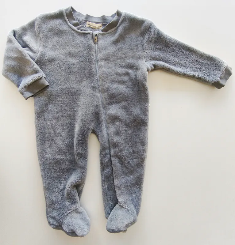 Pijama enterito. pappolino. talle 18 meses.
