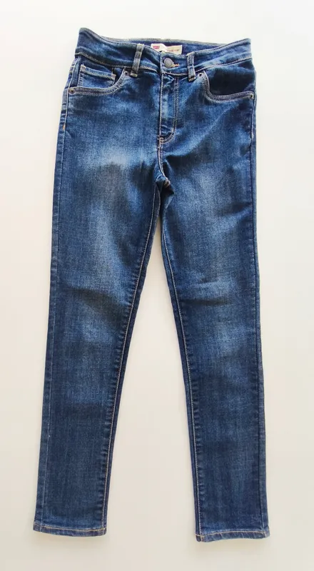 Jean. levi's. talle 10.
