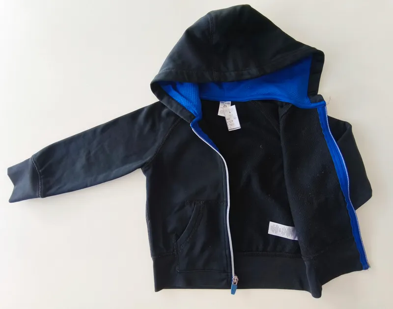 Campera. carter's. talle 2.