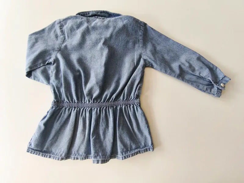 Camisa. carter's. talle 24 meses.