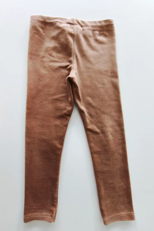 Calza. h&m. talle 5 - 6.