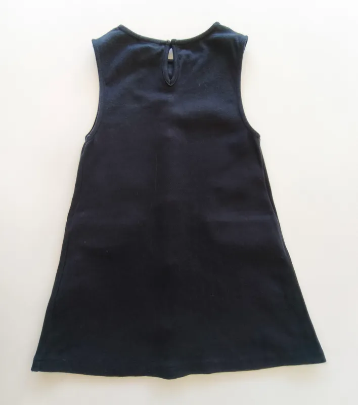 Vestido sin mangas. zara. talle 6.