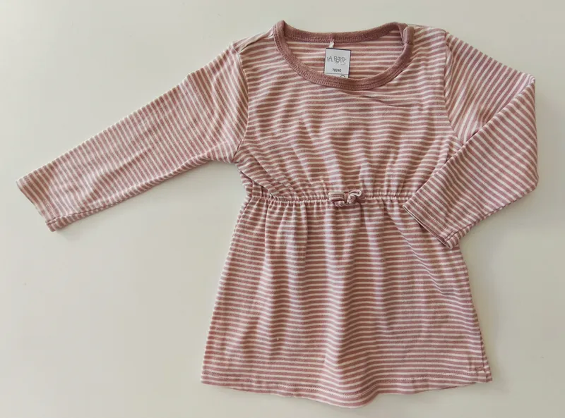 Vestido manga larga. name it. talle 6 - 9 meses.