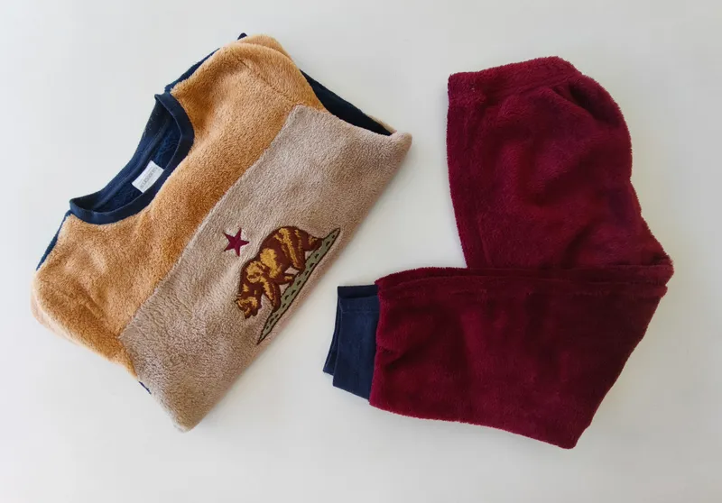 Pijama. accessories. talle 7 - 8.