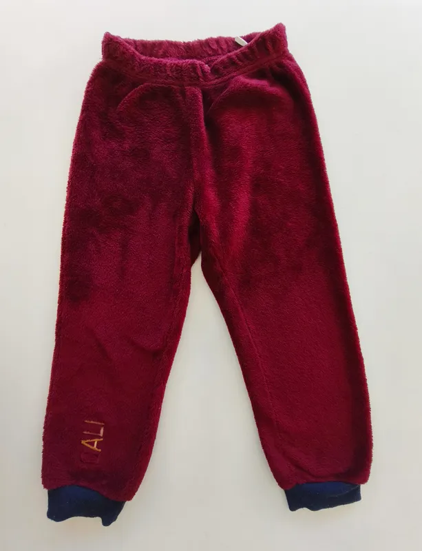 Pijama. accessories. talle 7 - 8.