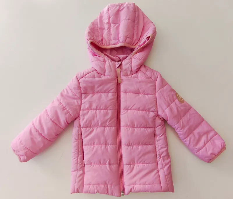Campera. thomas trent. talle 9 - 12 meses.
