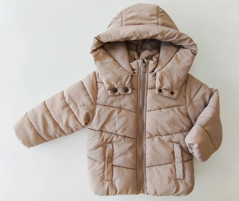 Campera. bas. talle 12 - 18m.