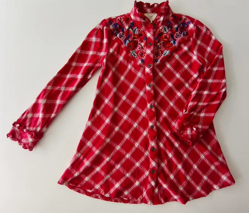 Camisa manga larga. thomas trent. talle 6.