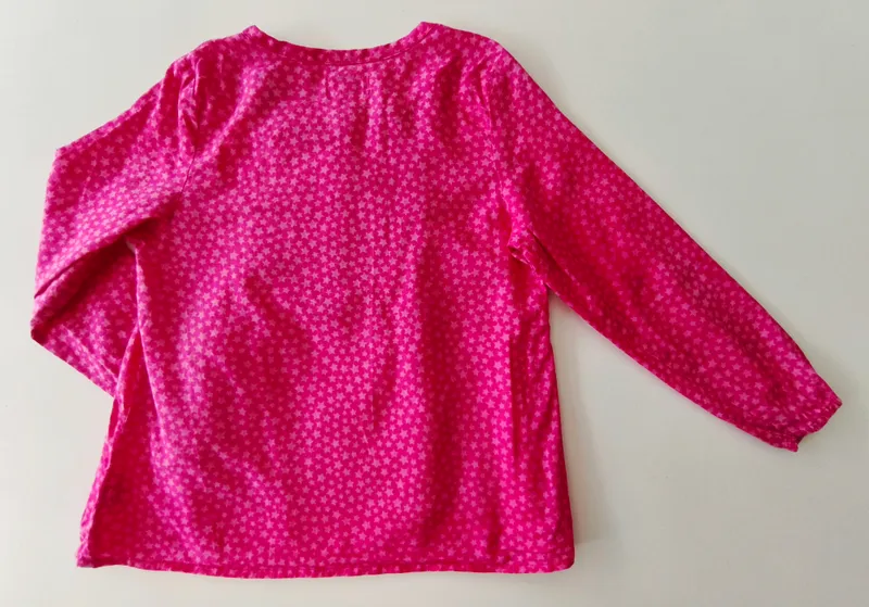 Blusa manga larga. place. talle: 4.