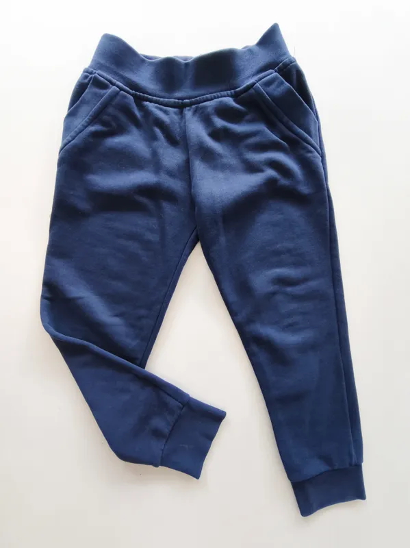 Jogging. talle 7 - 8.