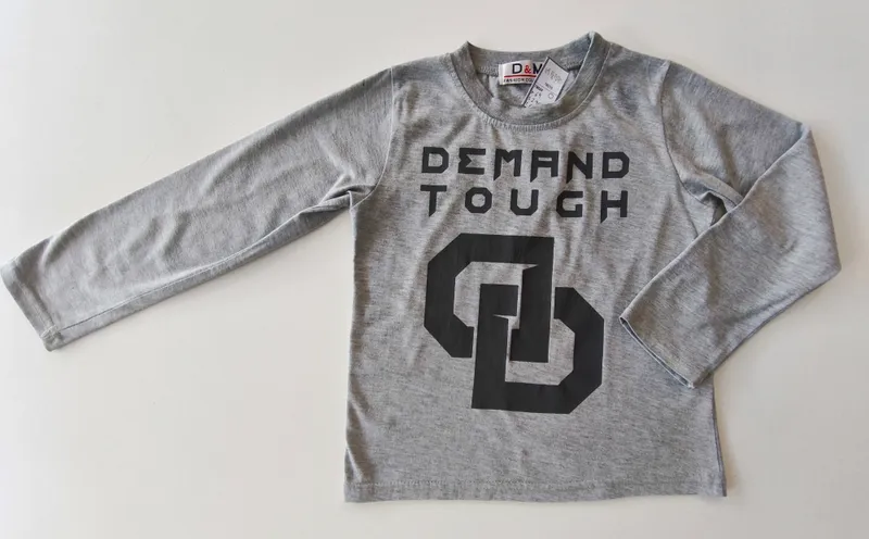 Remera manga larga. d&m. talle 6.