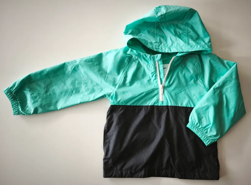 Buzo. old navy. talle 3.