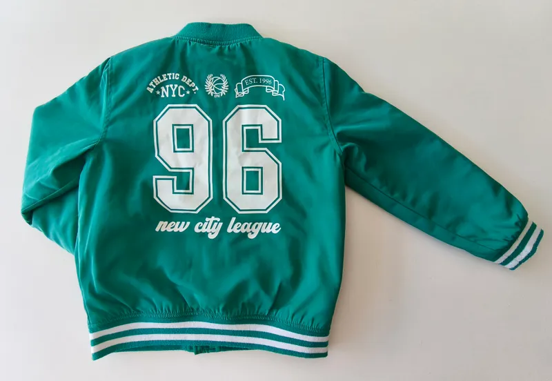 Campera. fuzarka. talle 7 - 8.