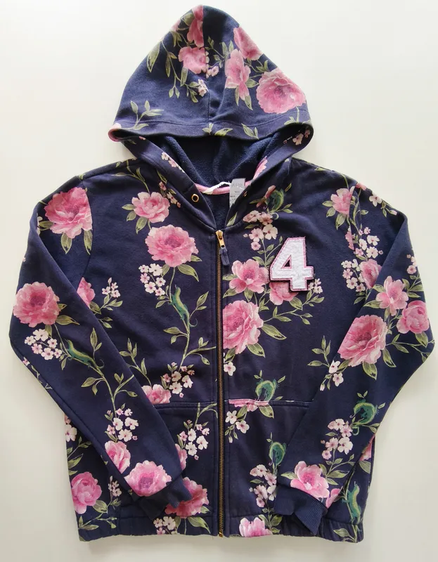 Campera deportiva. h&m. talle: 14.