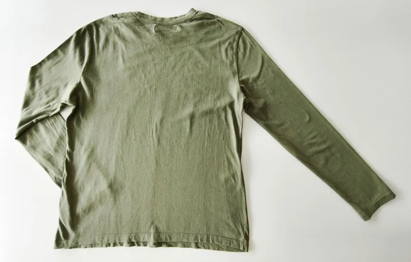 Remera manga larga. zara. talle: 11 - 12.
