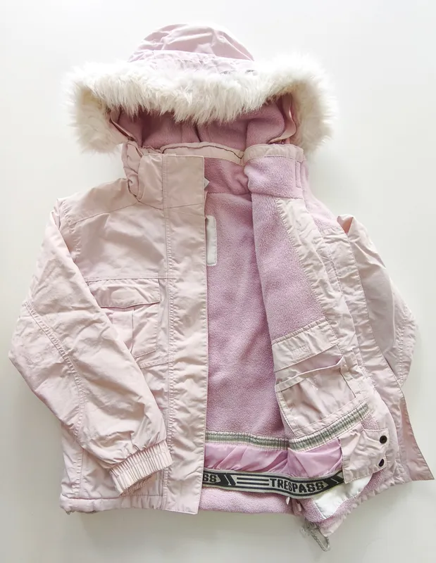 Campera. trespass. talle: 10.