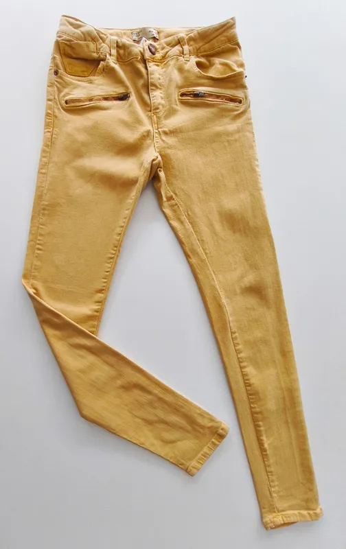 Jean. zara. talle: 13 - 14.