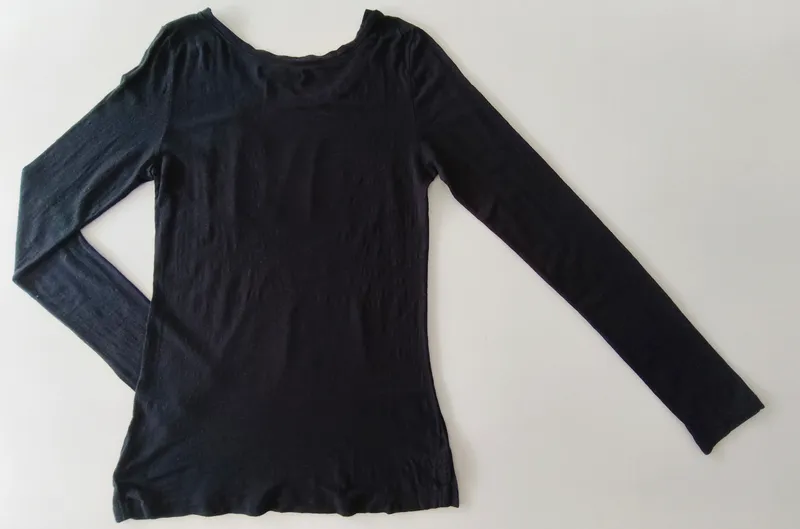 Remera manga larga. gloss. talle: 16.