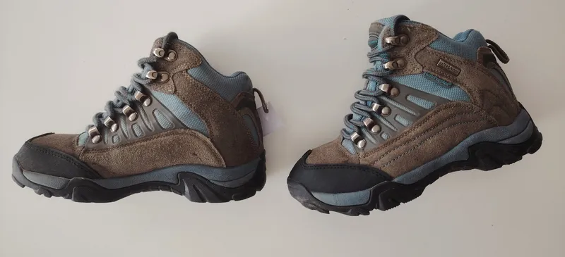 Botines. hush puppies. talle 30 eur.