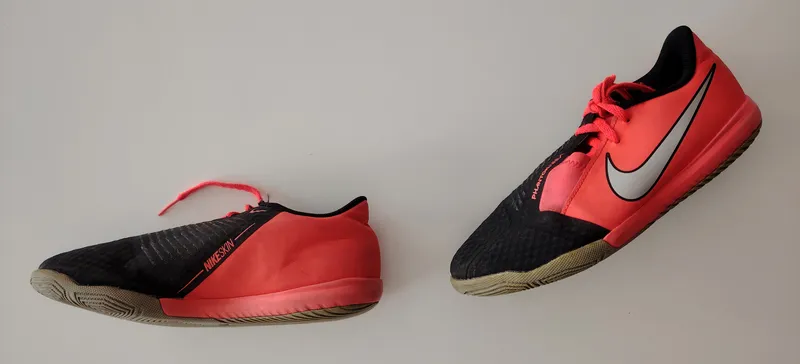 Championes de fútbol. nike. talle 36 eur.