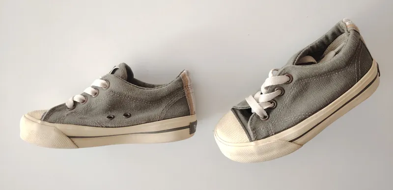 Championes. topper. talle 27 eur.