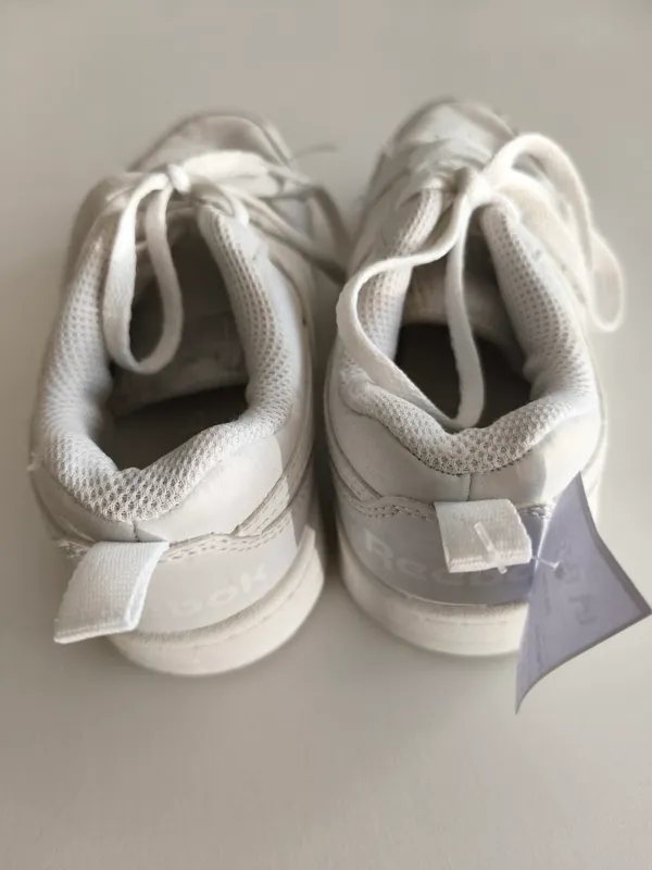 Championes. reebok. talle 30.5 eur.