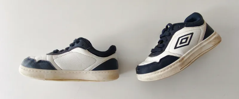 Championes. umbro. talle 29 eur.