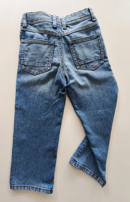Jean. name it. talle: 3 - 4.