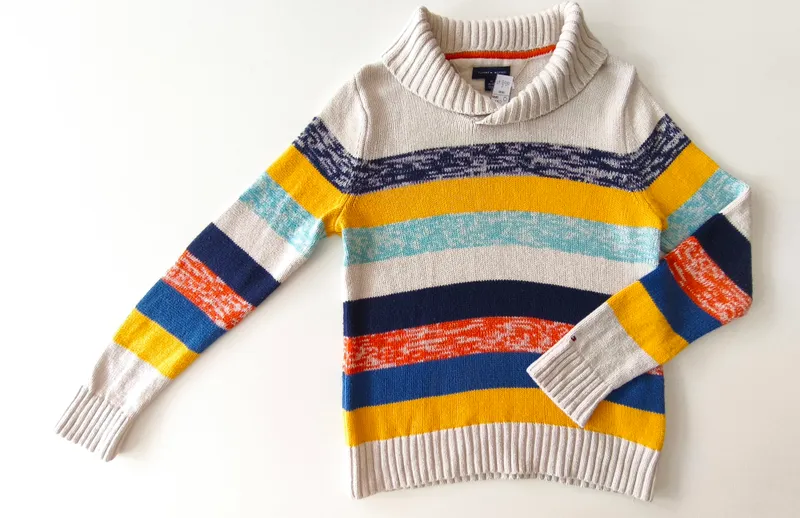 Sweater. tommy hilfiger. talle 8 - 10.