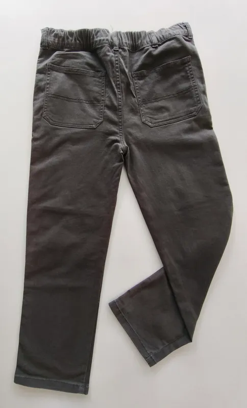 Pantalón. bas. talle: 10.