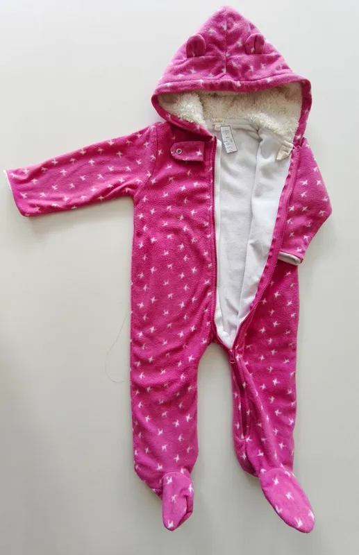 Pijama enterito. yamp! talle: 12 meses.