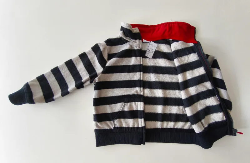 Campera. carter's. talle: 2.