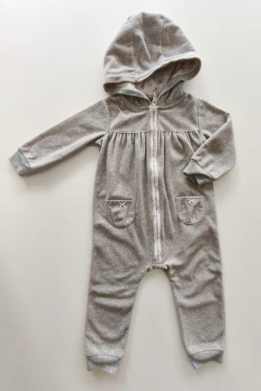 Pijama enterito. carter's. talle: 18 meses.