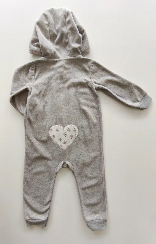 Pijama enterito. carter's. talle: 18 meses.
