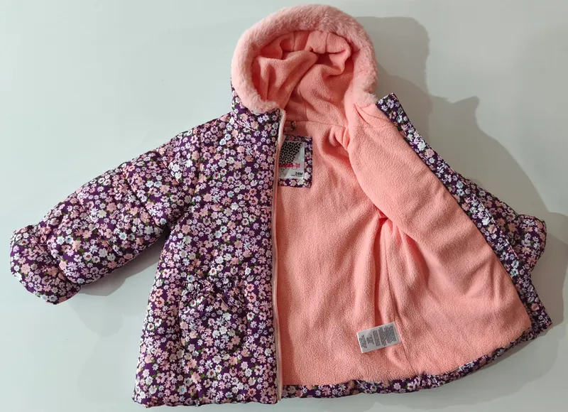 Campera. kensiegirl. talle 24 meses.