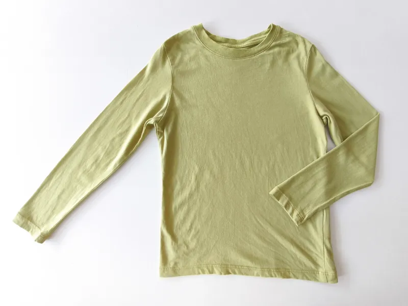 Remera manga larga. h&m. talle: 4 - 6.