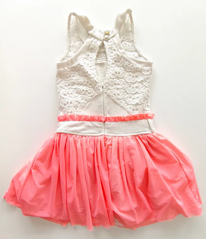 Vestido sin mangas. fugly. talle:  14 - 16.