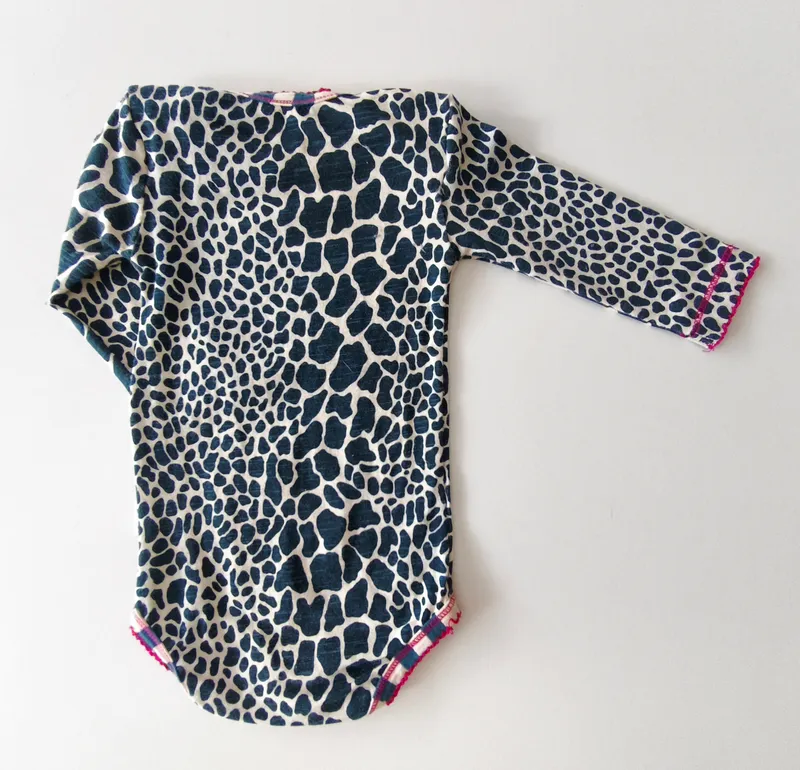 Body manga larga. claesens baby. talle: 0 - 3 meses.