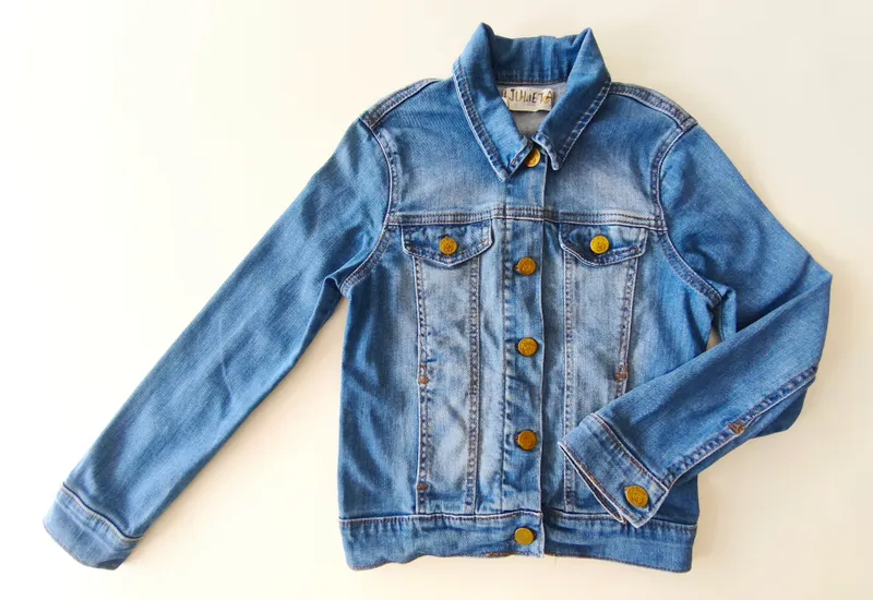 Campera. sky blue. talle: 12.