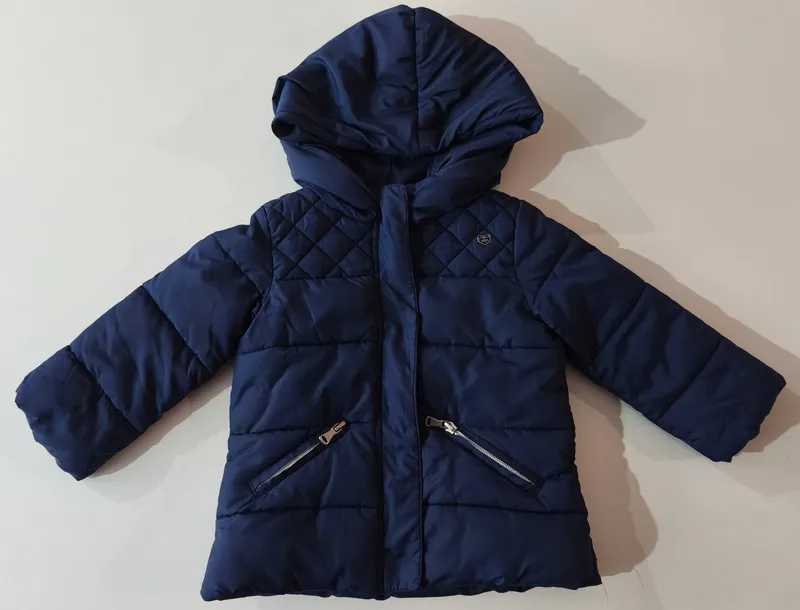 Campera. zara. talle: 18 - 24 m.