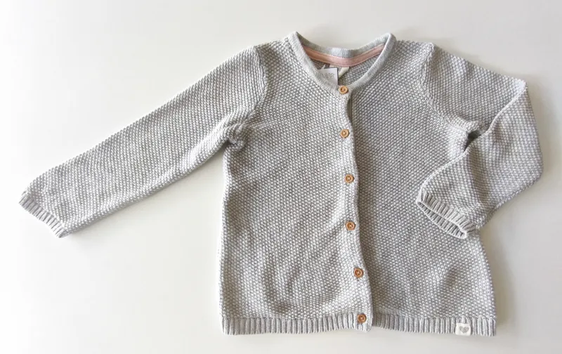 Saco. h&m. talle: 18 - 24 meses.