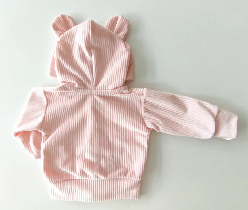 Campera deportiva. totyn baby. talle: 0 - 3 meses.