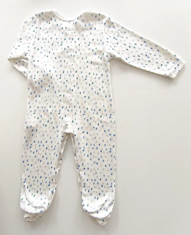 Pijama enterito. pappolino. talle: 12 meses.