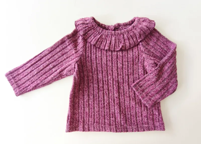 Conjunto tejido. bas. talle: 6 - 9 meses.