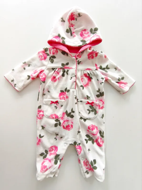 Pijama enterito. carter's. talle: r.n.