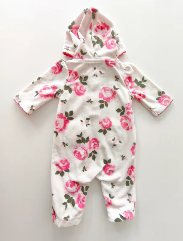 Pijama enterito. carter's. talle: r.n.