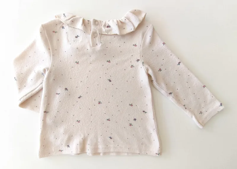 Conjunto tejido. bas. talle: 6 - 9 meses.