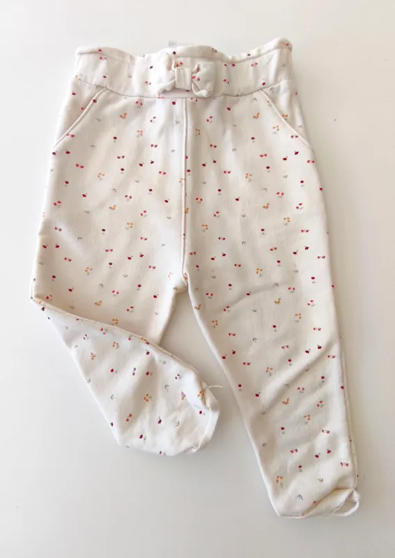 Jogging. bas. talle: 6 - 9 meses.